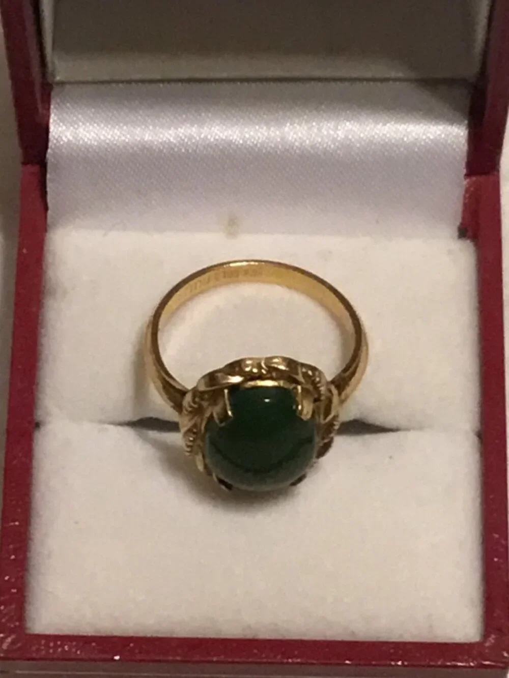 Vintage antique 10K gold filled ring with large oval green stone size 7